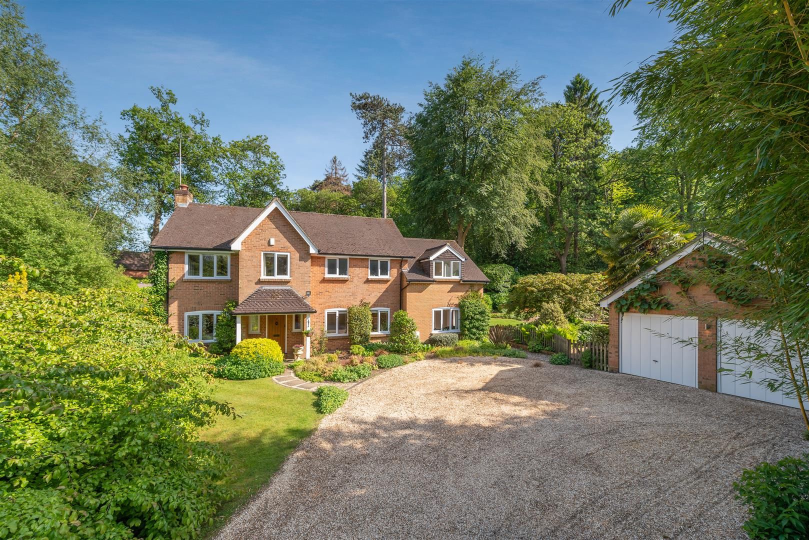 5 bed detached house for sale in Holmes Close, Ascot SL5 Zoopla