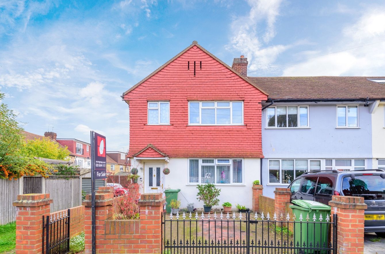 3 bed end terrace house for sale in Brockley Hall Road, London SE4 - Zoopla