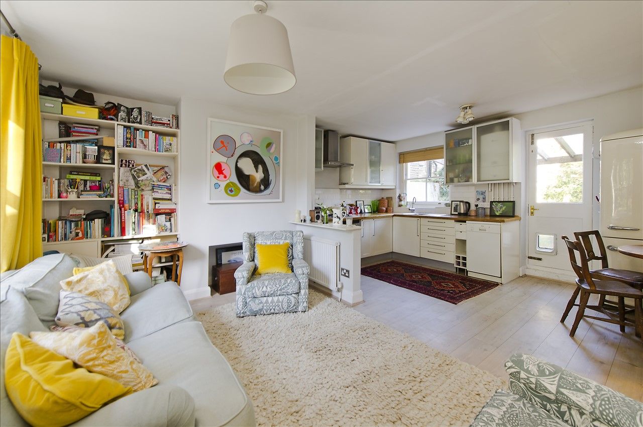 2 bed flat for sale in Godolphin Road, London W12 Zoopla