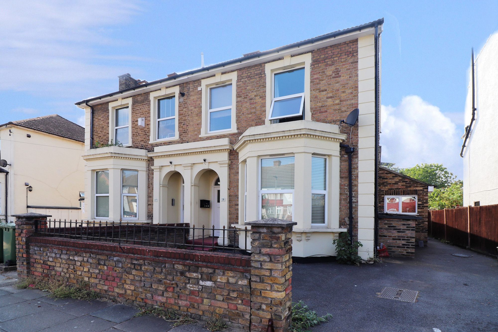 2 bed flat to rent in 18 Palace Grove, Bromley, Kent BR1 Zoopla