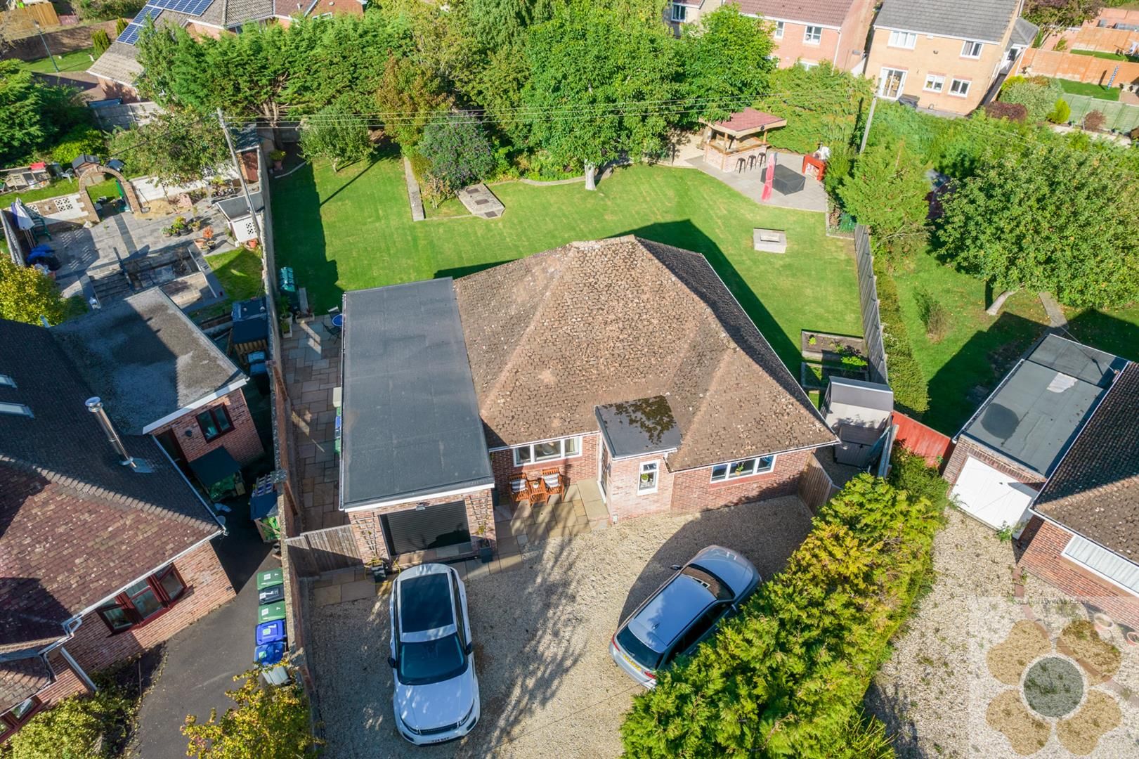 4 bed detached bungalow for sale in The Crescent, Swindon SN5 Zoopla