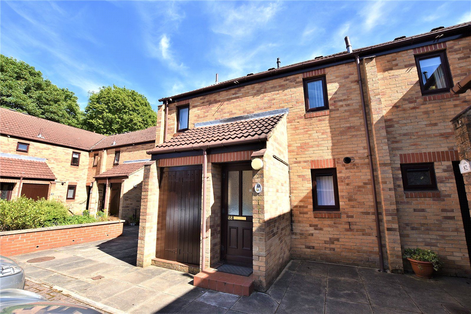 2 bed flat for sale in Ireland Crescent, Leeds, West Yorkshire LS16