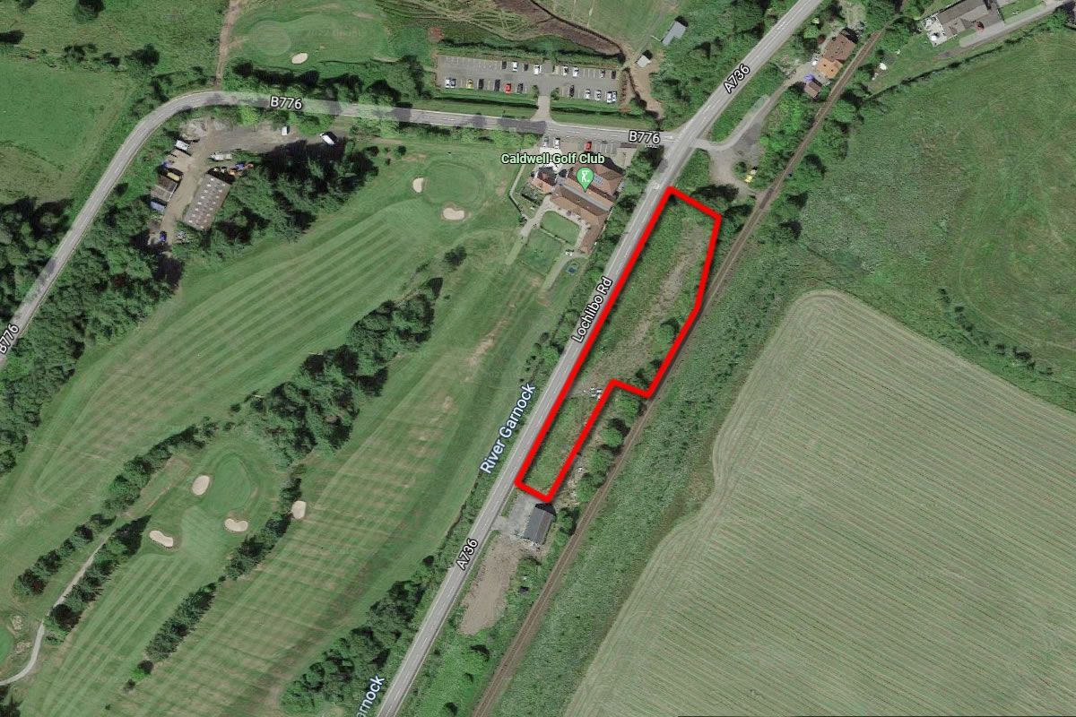 Land for sale in 0.8 Acre Plot Of Land, Lochlibo Road, Uplawmoor, East