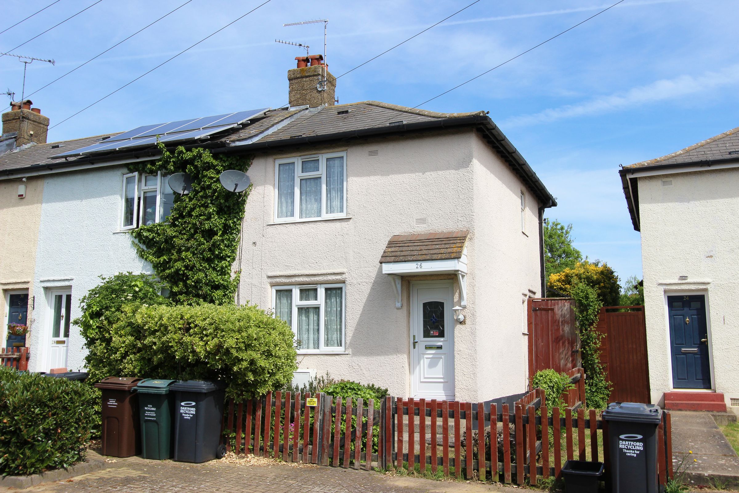 2 bed end terrace house for sale in Laurel Close, Dartford, Kent DA1