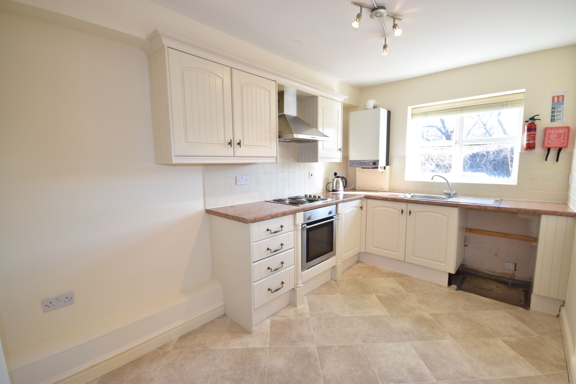 2 bed flat to rent in Rathmore Gardens, Blackpool, Lancashire FY2 Zoopla