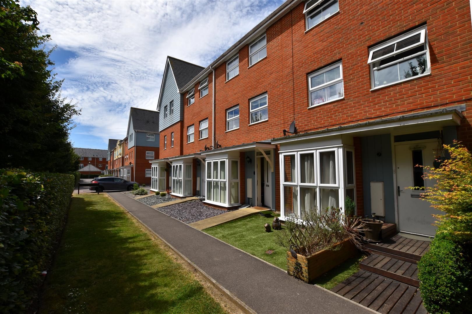 Barrow Gardens, Redhill RH1  
