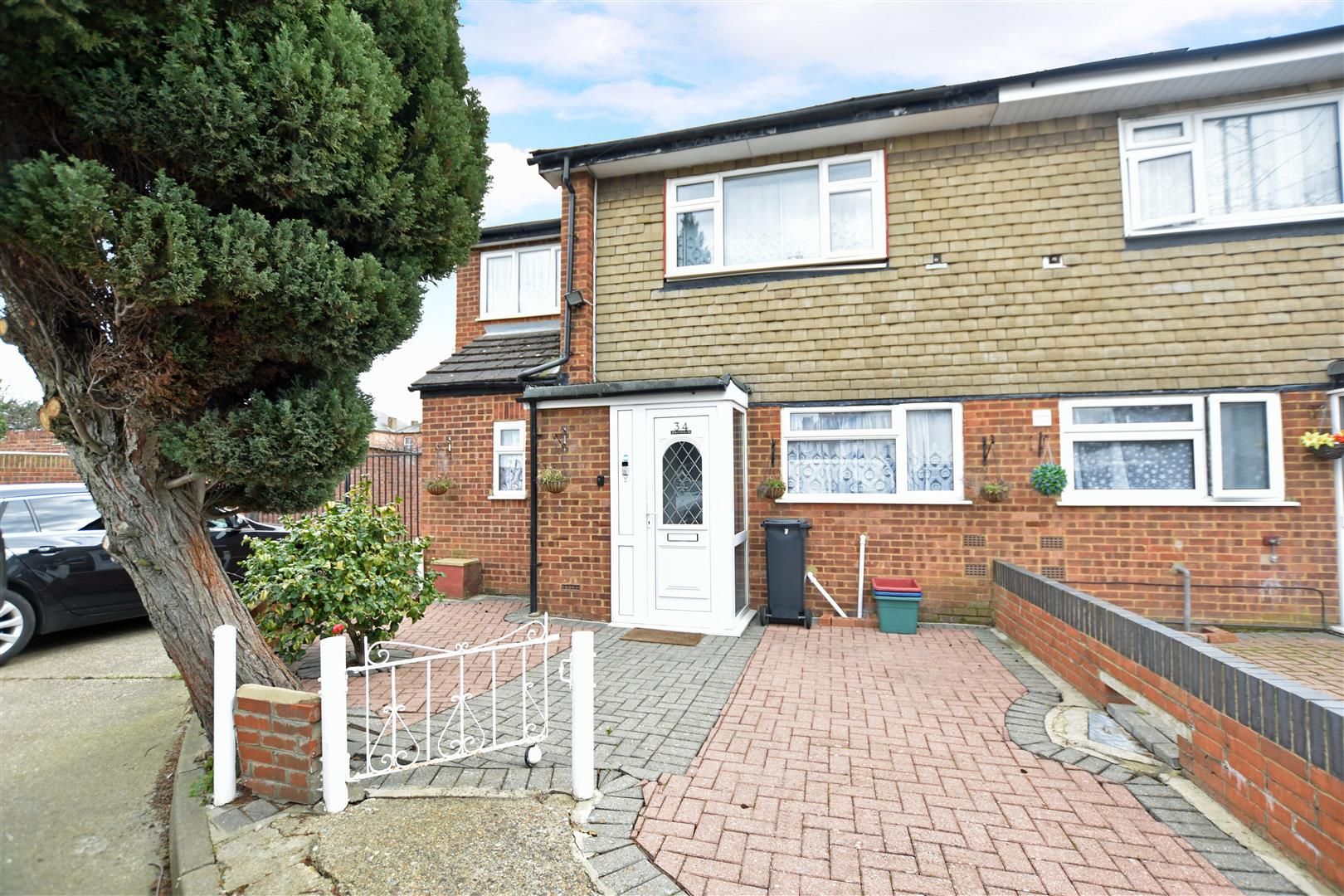Ferndale Avenue, Hounslow TW4  