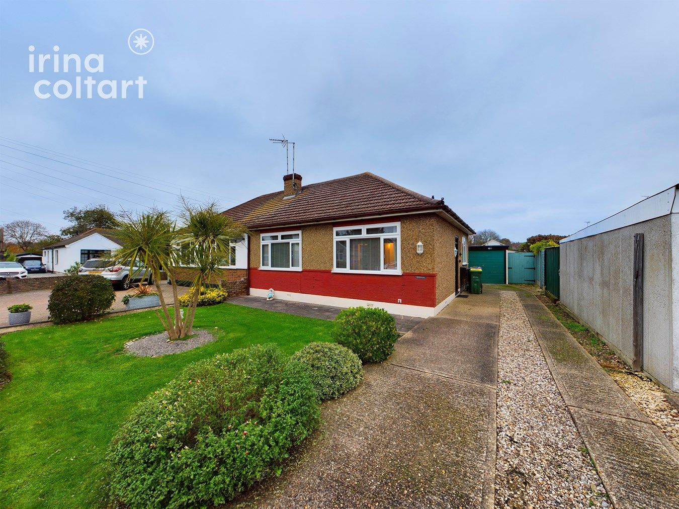2 bed bungalow for sale in Sweyne Close, Rayleigh SS6 Zoopla