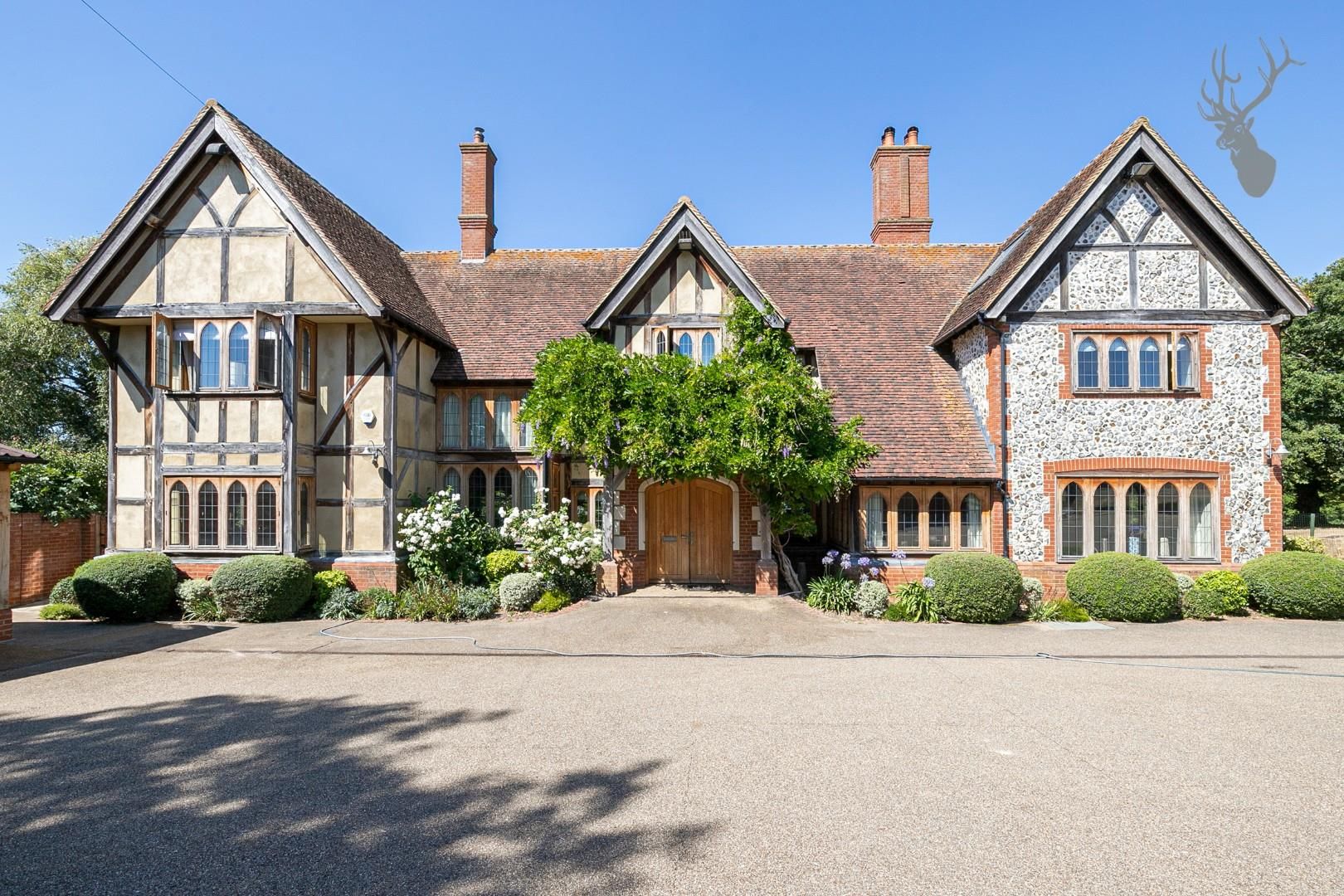 7 bed property to rent in Epping New Road, Buckhurst Hill IG9 Zoopla