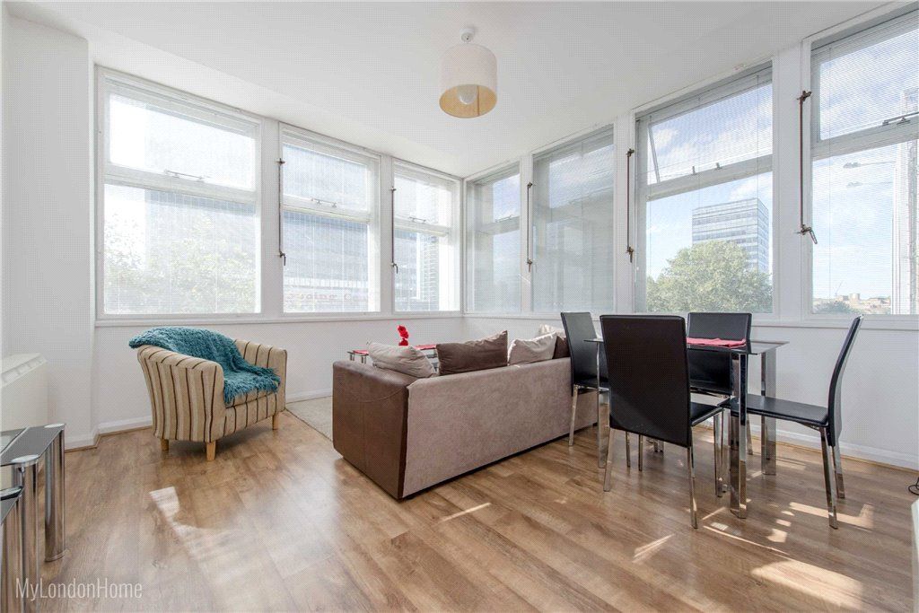 1 bed flat for sale in Metro Central Heights, Elephant And Castle