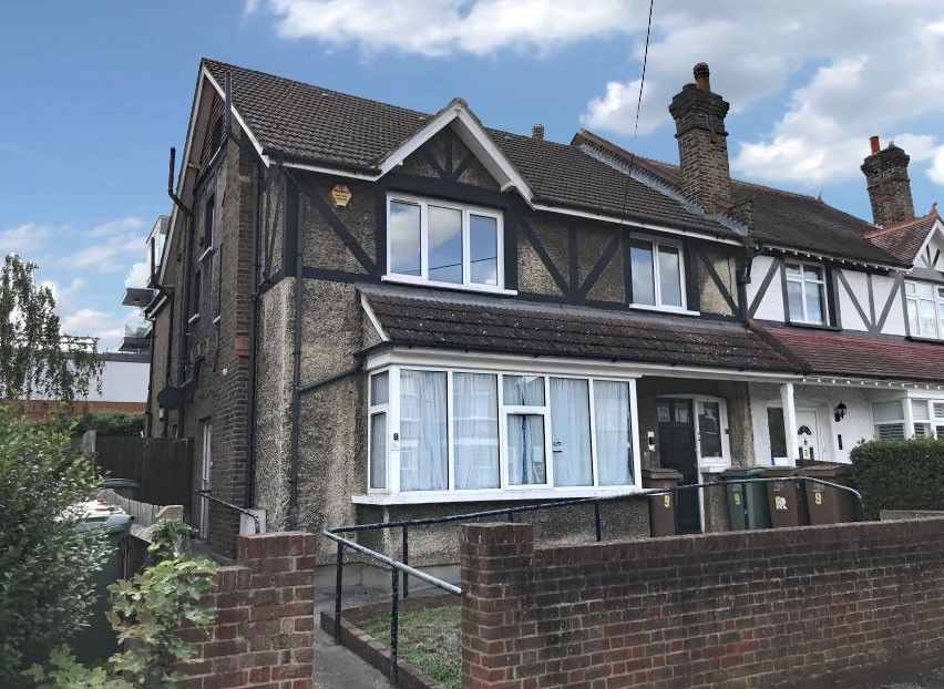 5 bed property for sale in 9 Rosswood Gardens, Wallington, Surrey SM6