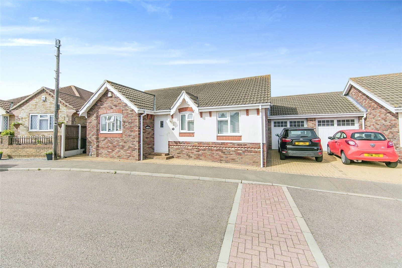 2 bed bungalow for sale in Bramble Way, ClactonOnSea CO15 Zoopla