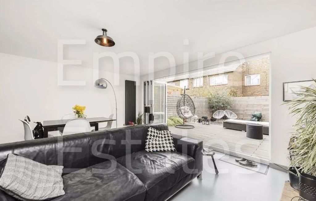 Woodbridge Close, London NW2  