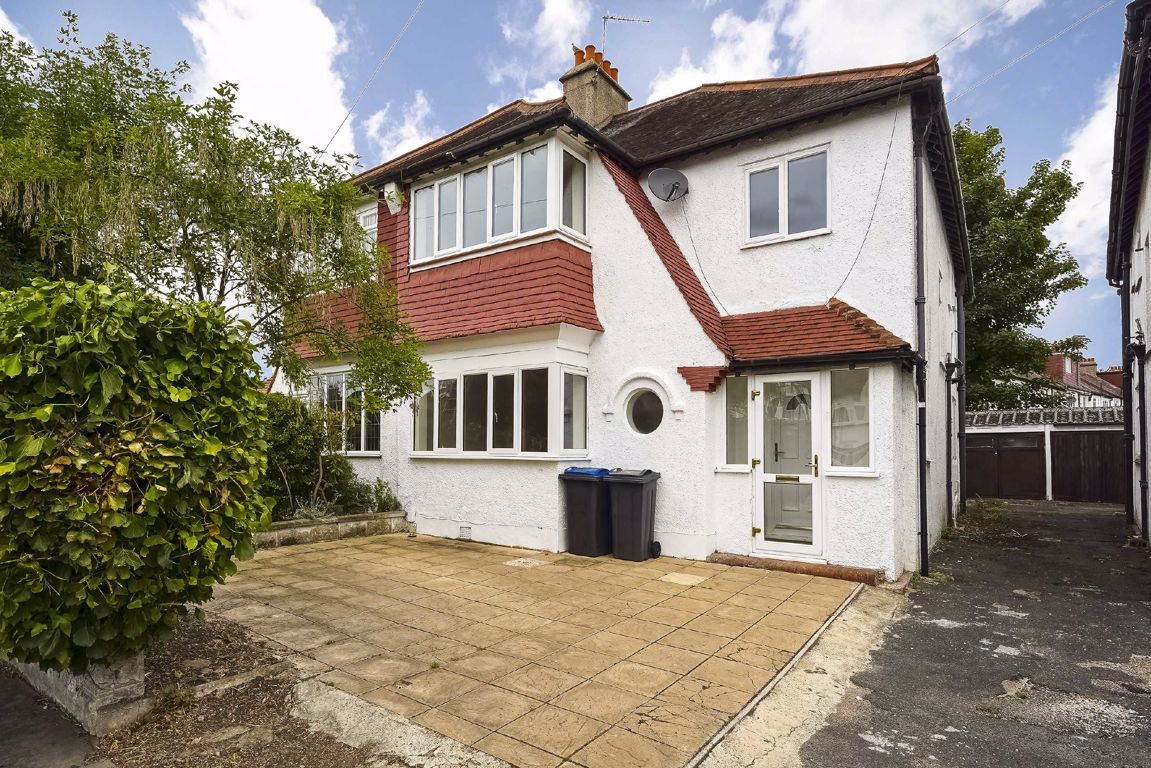 4 bed property for sale in Green Lane, London SW16 Zoopla