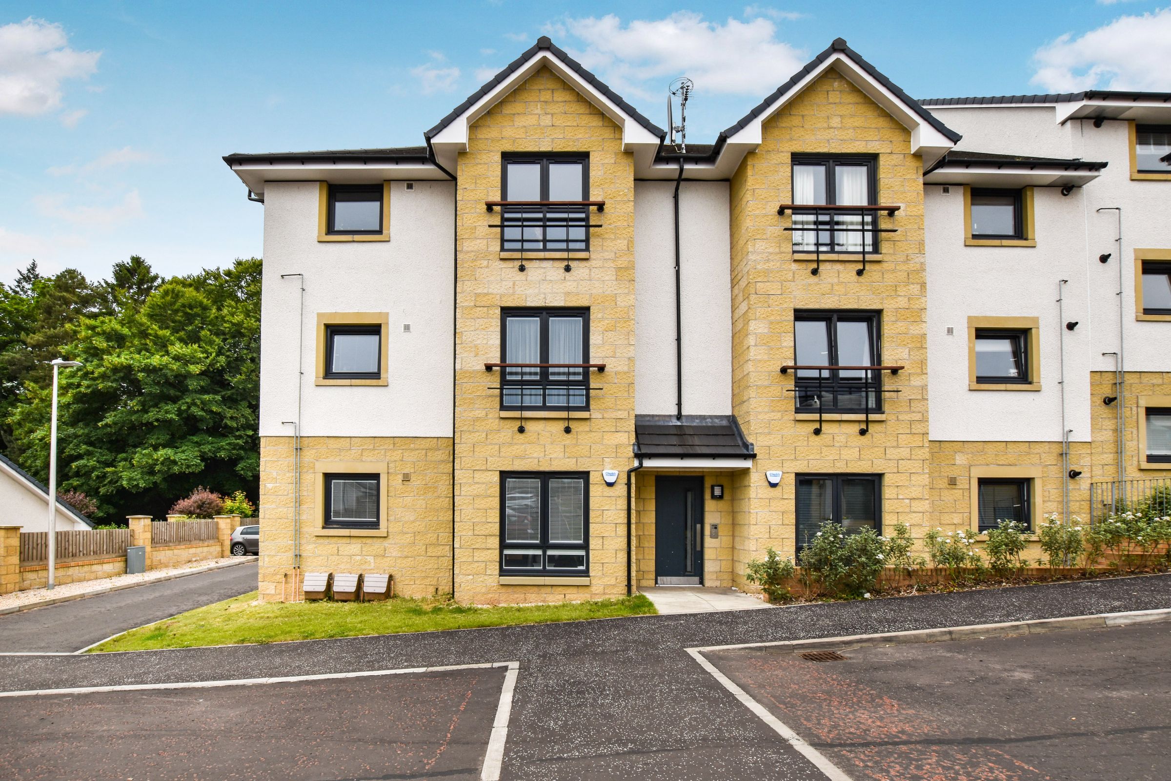 Cedar Court, Auchterarder PH3