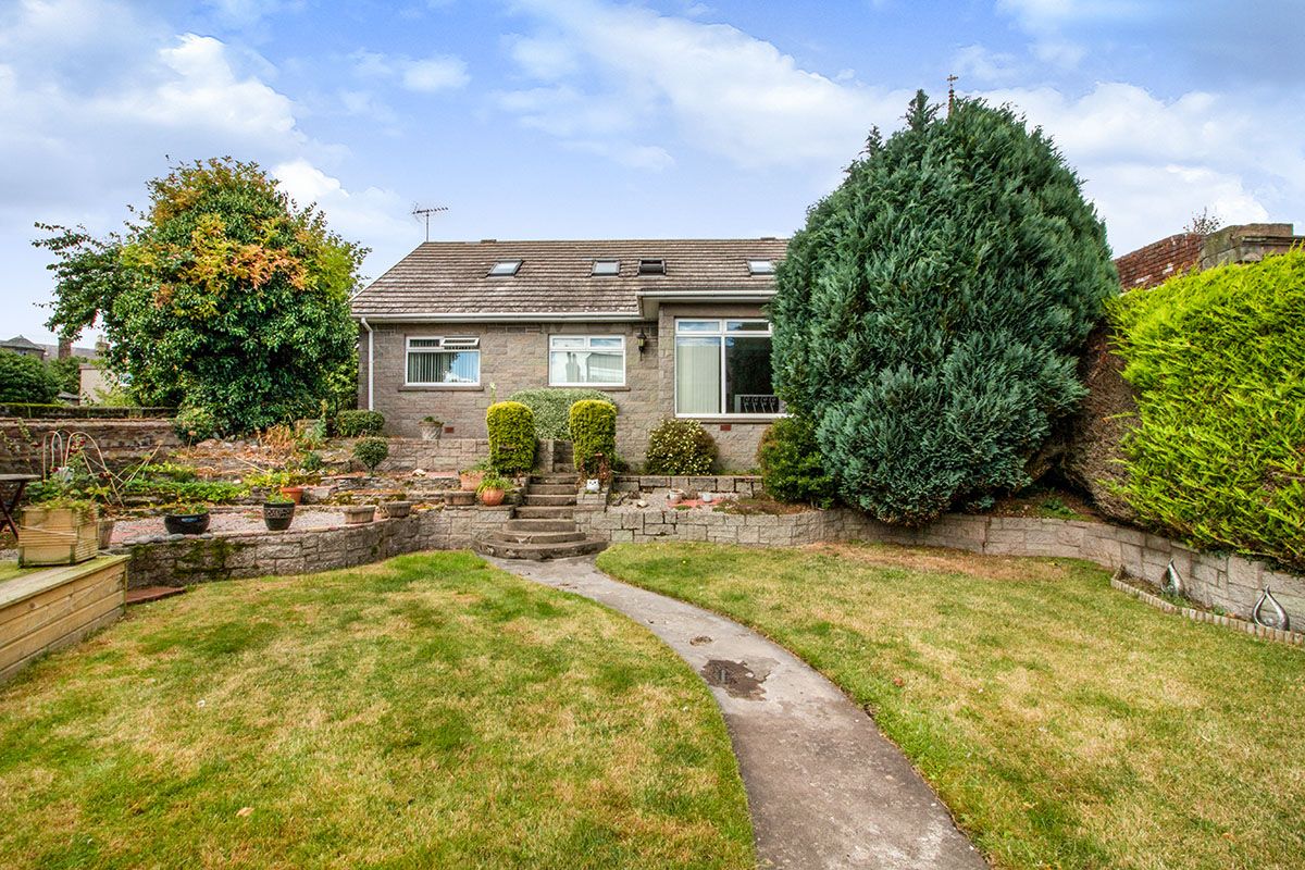 6 bed detached house to rent in Baltic Street, Montrose, Angus DD10