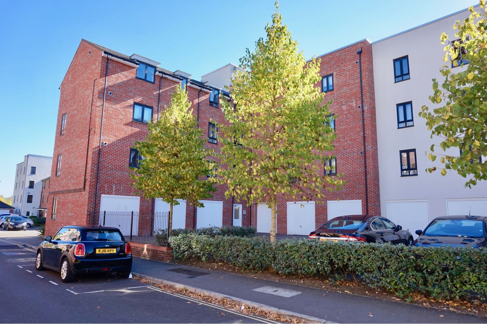 2 bed flat for sale in Sinclair Drive, Basingstoke RG21 Zoopla