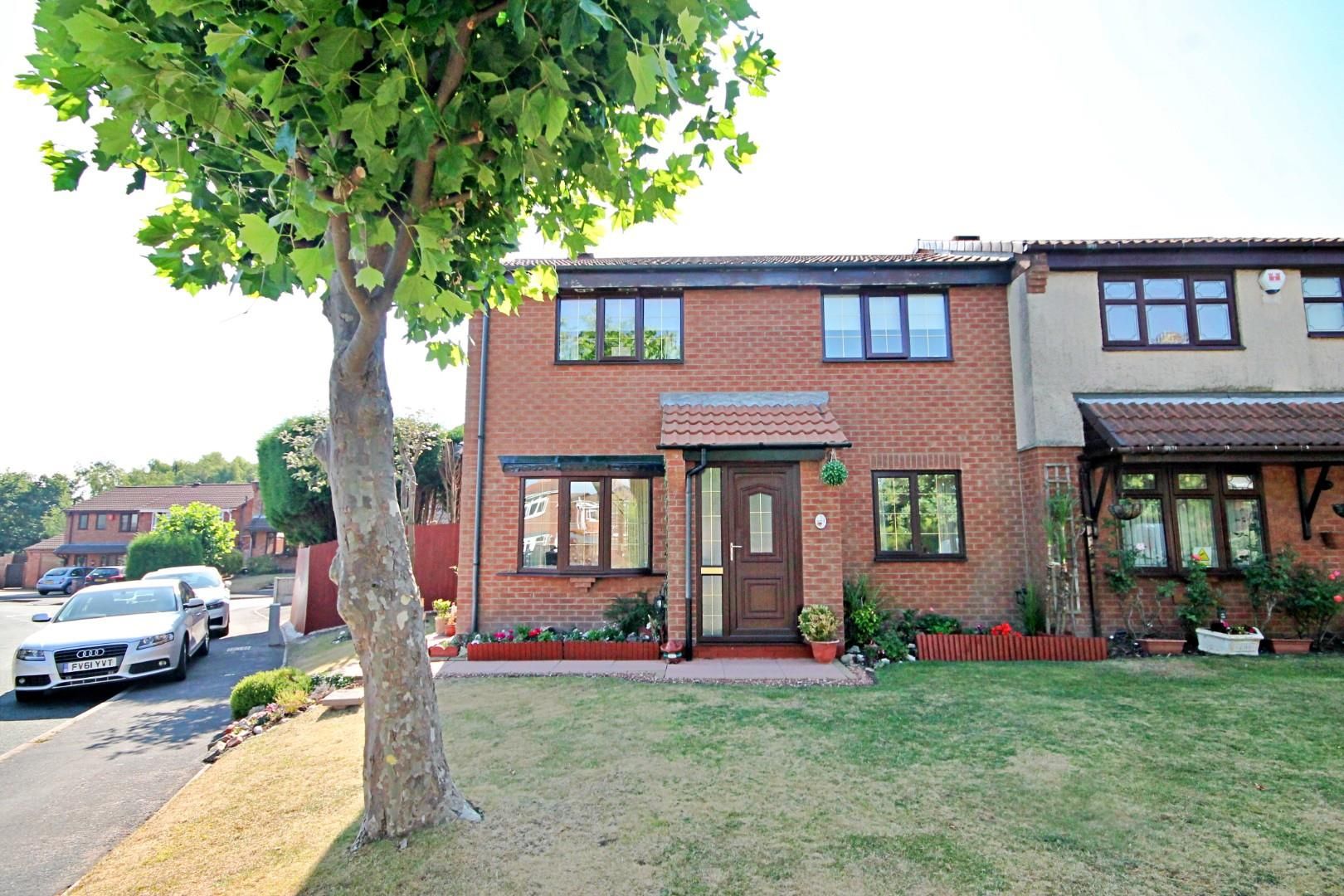 3 bed semidetached house for sale in Nimbus, Dosthill, Tamworth B77