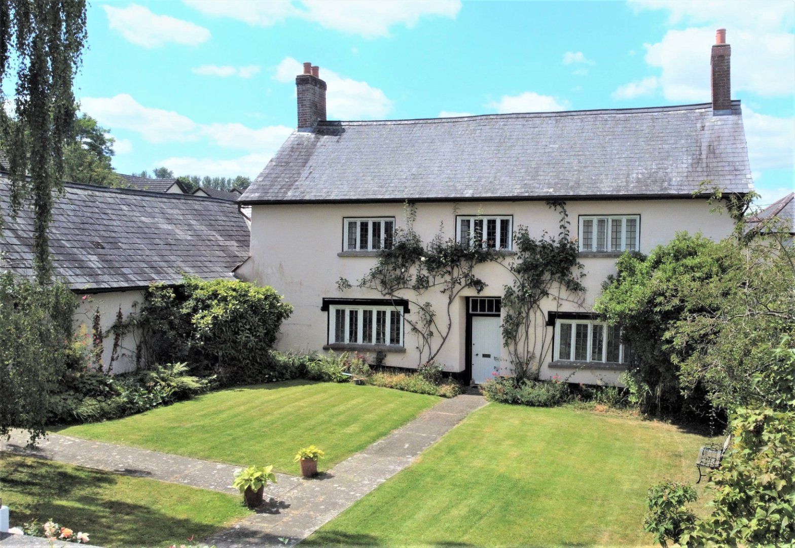 4 bed detached house for sale in Kentisbeare, Cullompton, Devon EX15