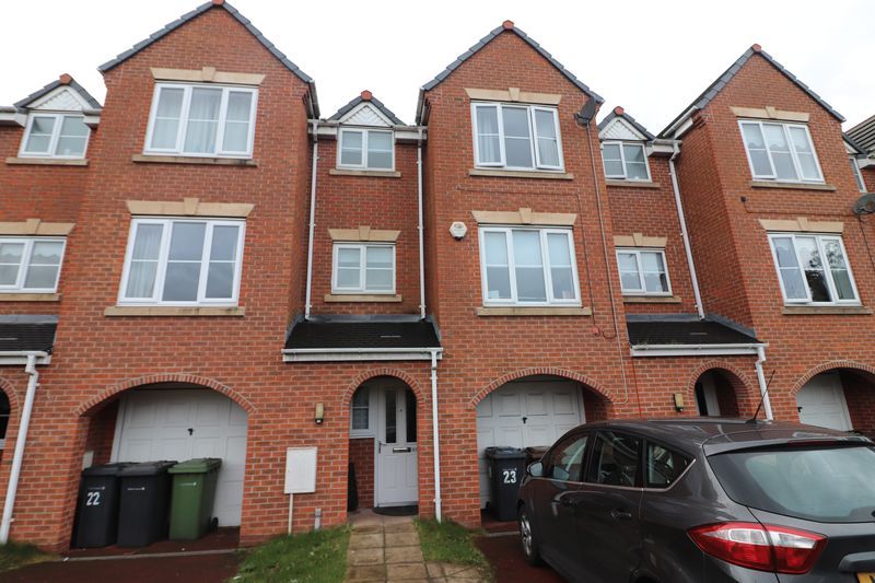 Ken Mews, Bootle L20  