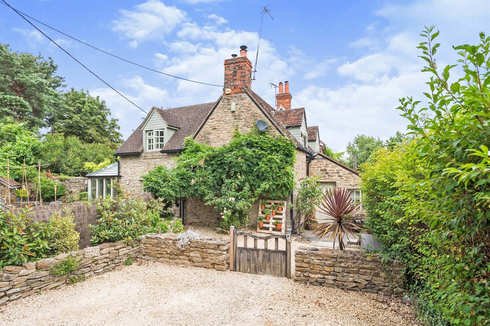 3 bed semidetached house for sale in Oxford Road, Frilford, Abingdon