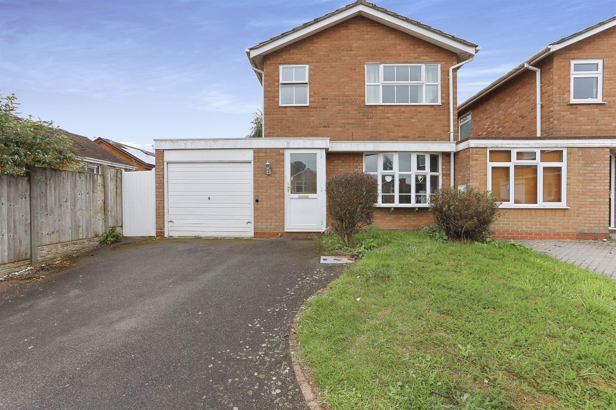 3 bed detached house for sale in Shenstone Drive, Balsall Common