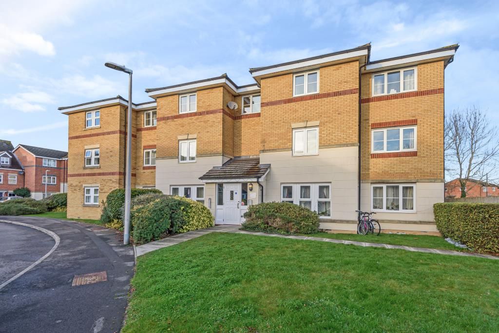 2 bed flat for sale in Newbury, Berkshire RG14 Zoopla