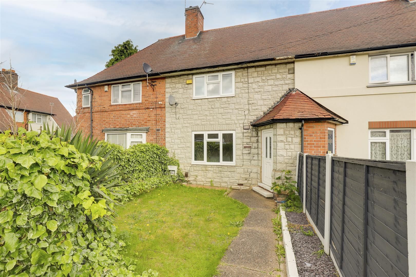 3 bed terraced house for sale in Minver Crescent, Aspley