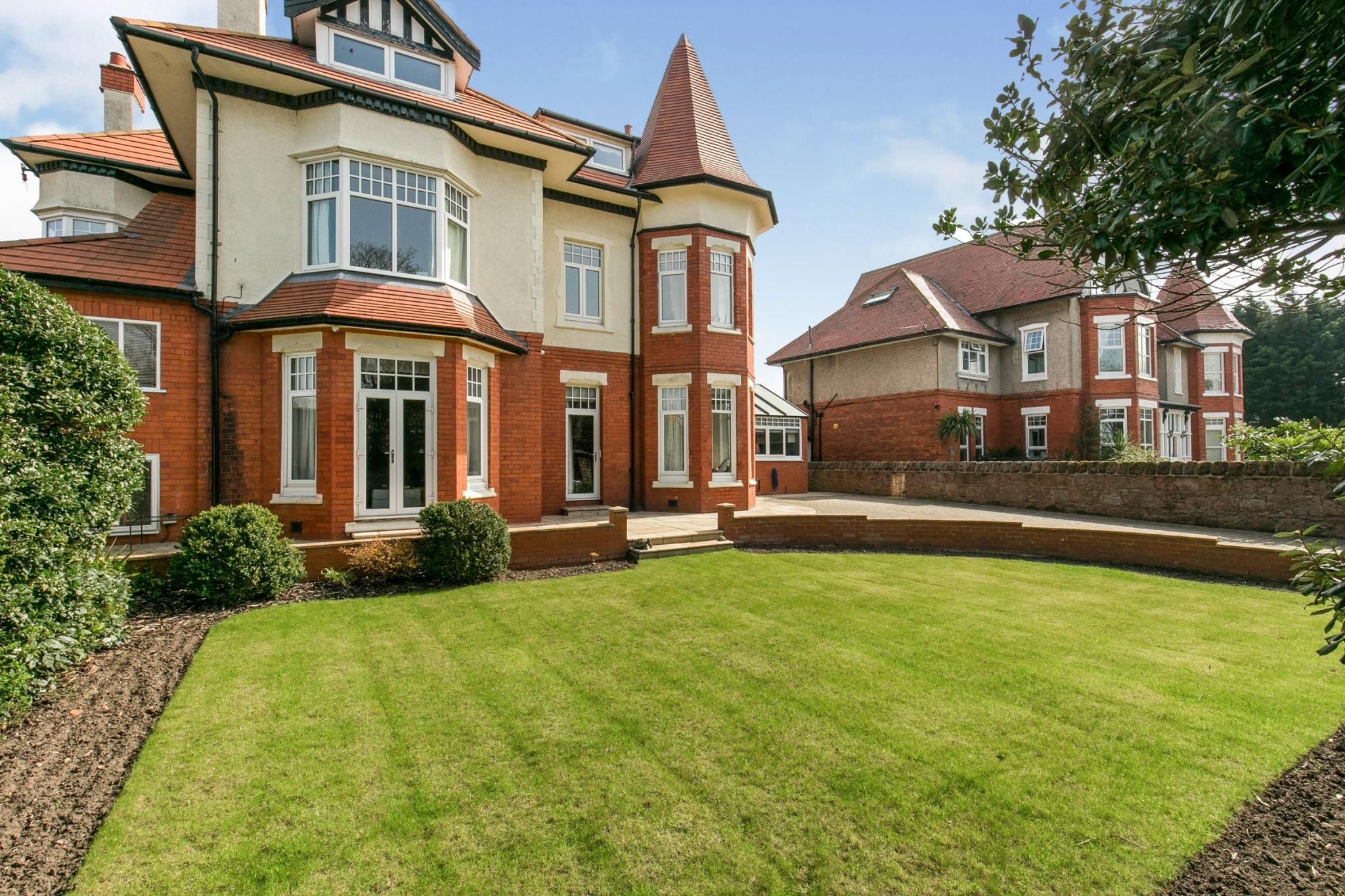 4 bed flat for sale in Radcliffe, 99 Meols Drive, Wirral, Merseyside