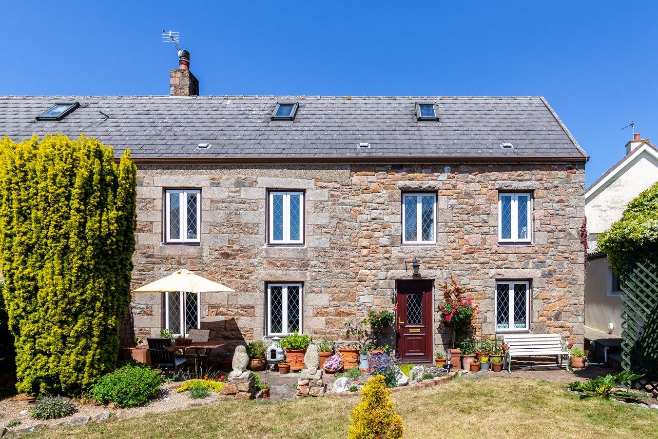 2 bed semidetached house for sale in La Ruelle Du Clos Du Parcq, St