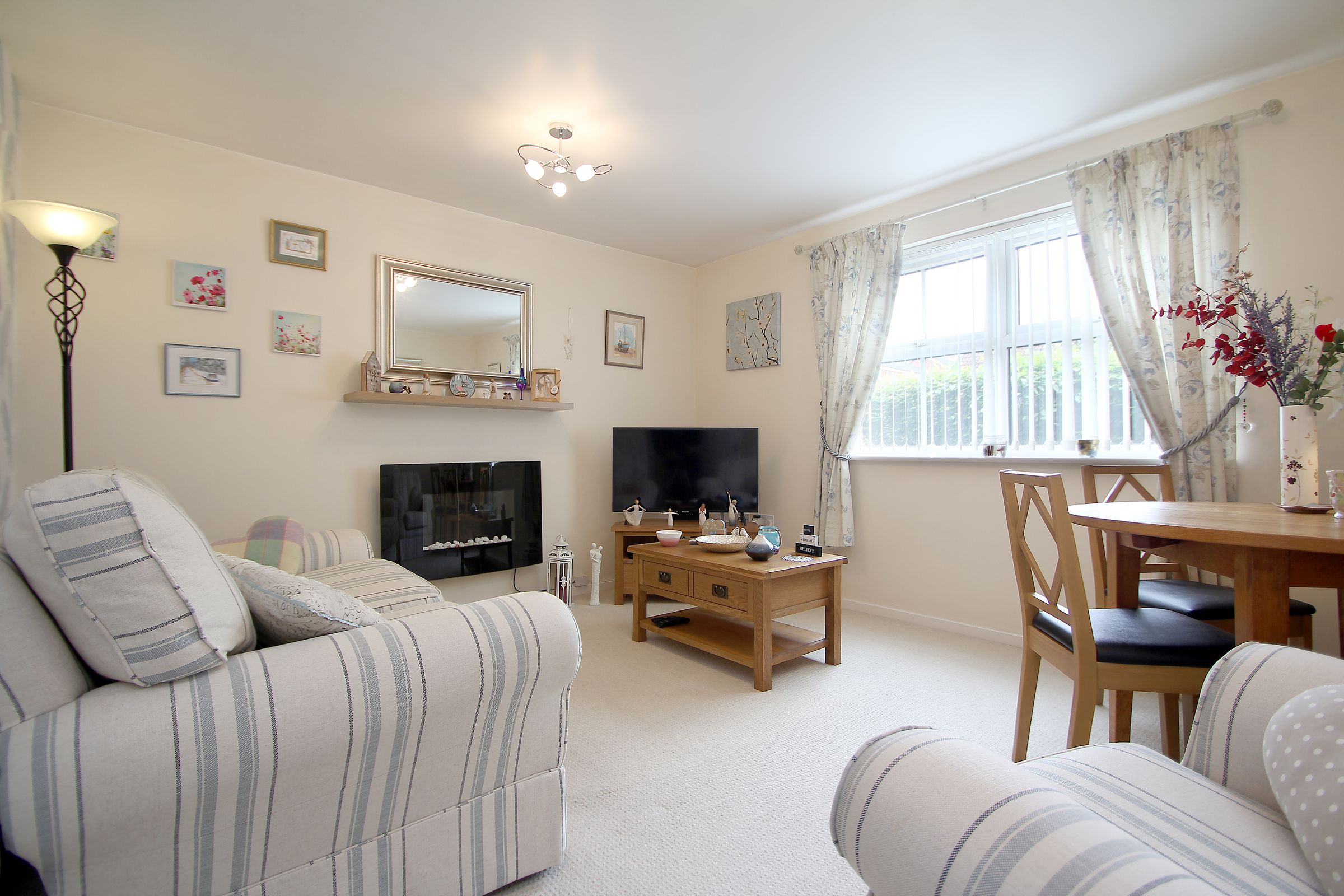 Glendale Way, Nailcote Grange, Coventry CV4  