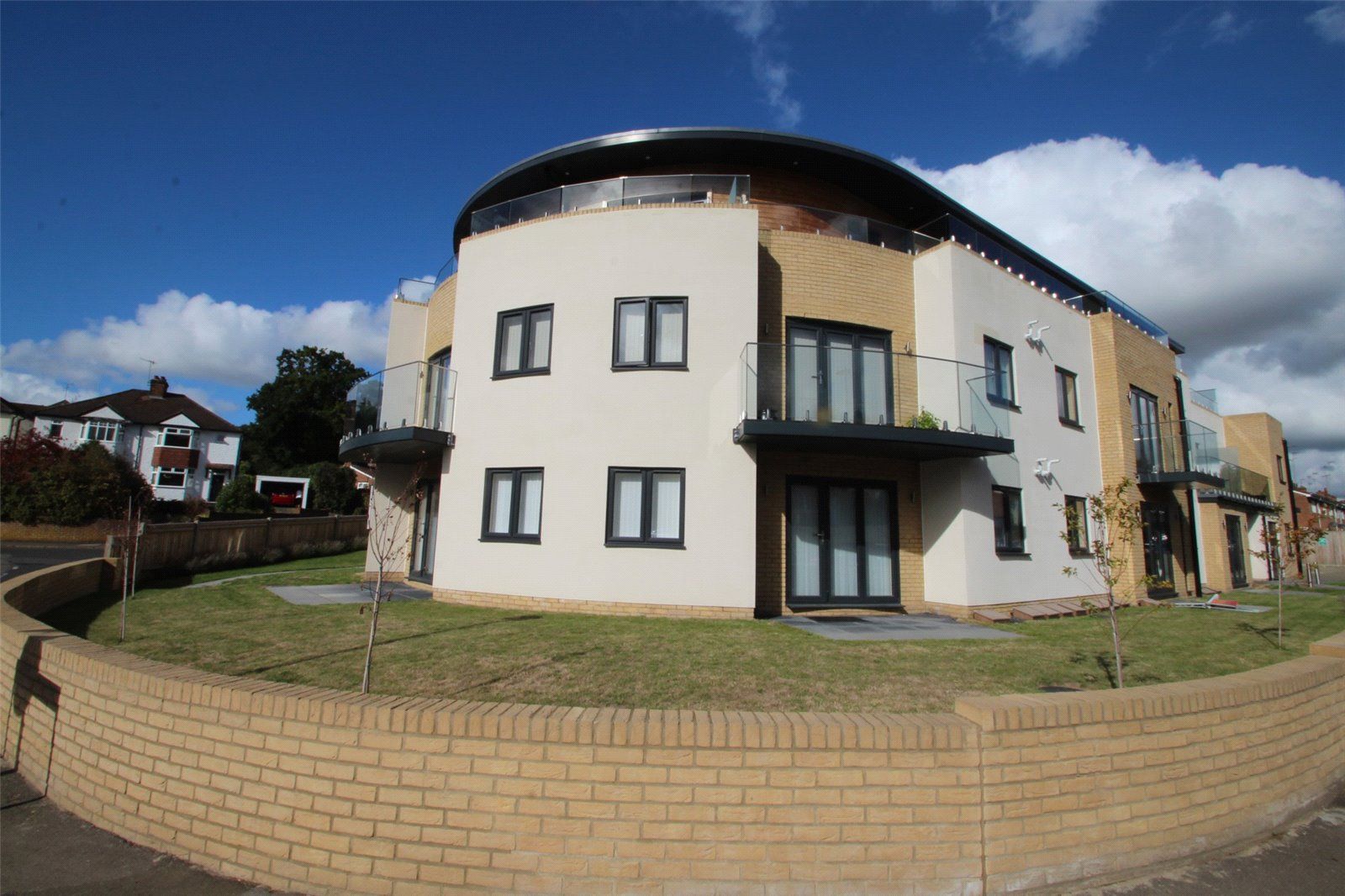 Leinster Court Beechfield Road Hemel Hempstead Hertfordshire HP1  