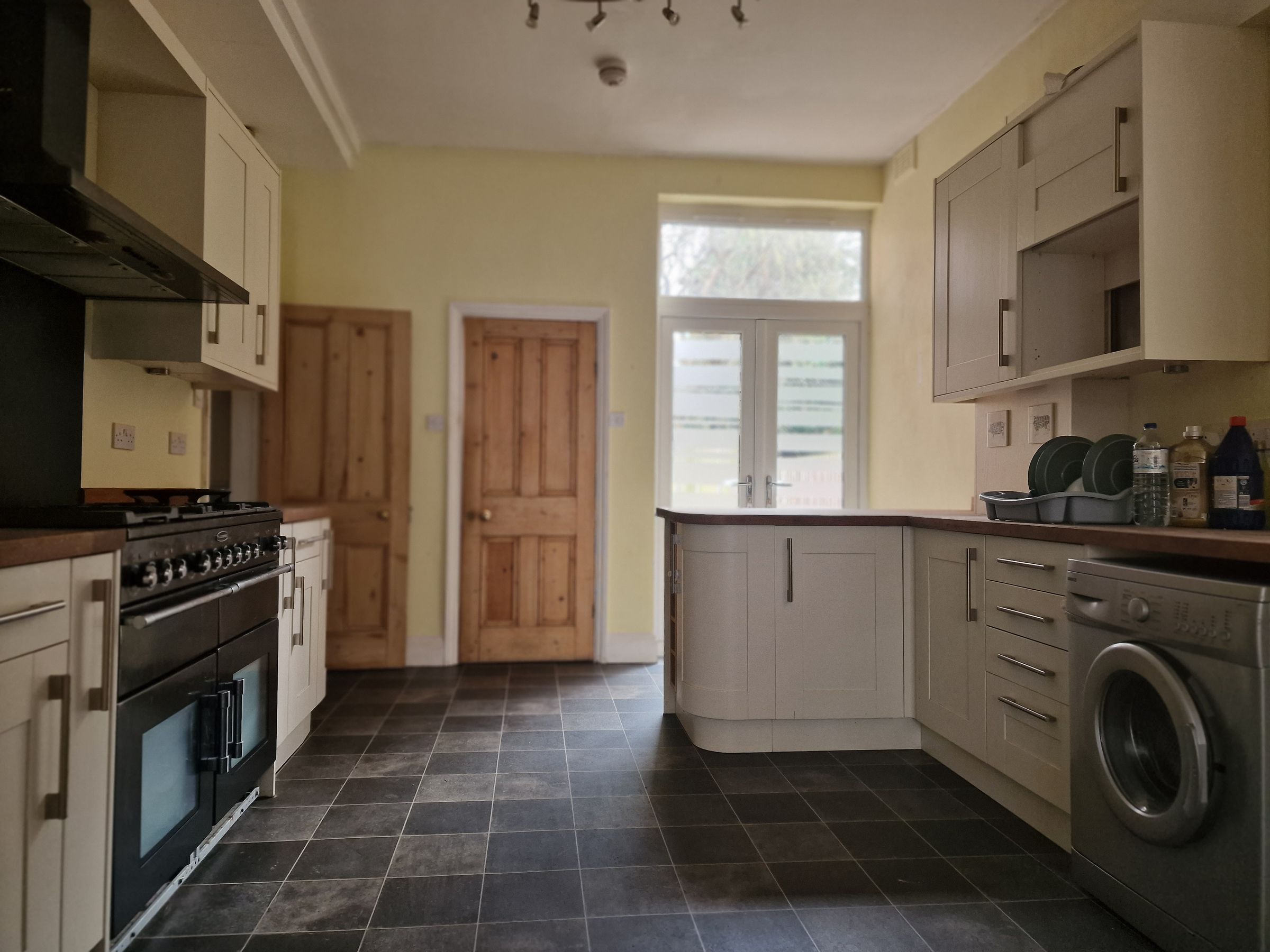 5 bed property to rent in Salisbury Road, Moseley, Birmingham B13 Zoopla
