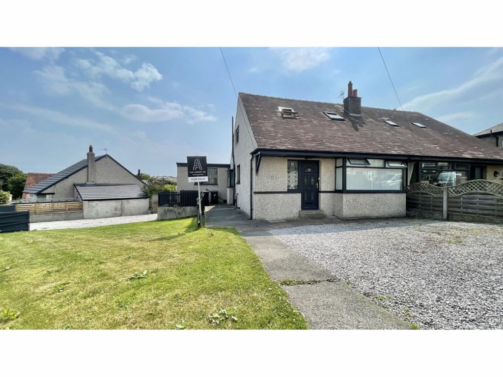 3 bed bungalow for sale in Tranmere Crescent, Heysham, Morecambe LA3