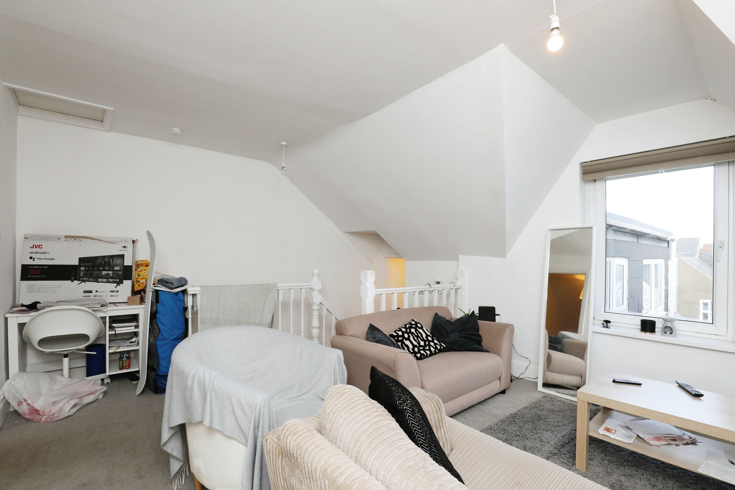 2 bed flat for sale in Claude Road, Cardiff CF24 Zoopla