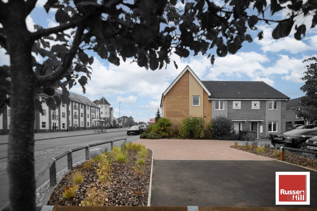 3 bed semidetached house for sale in Poethlyn Drive, Queens Hills NR8