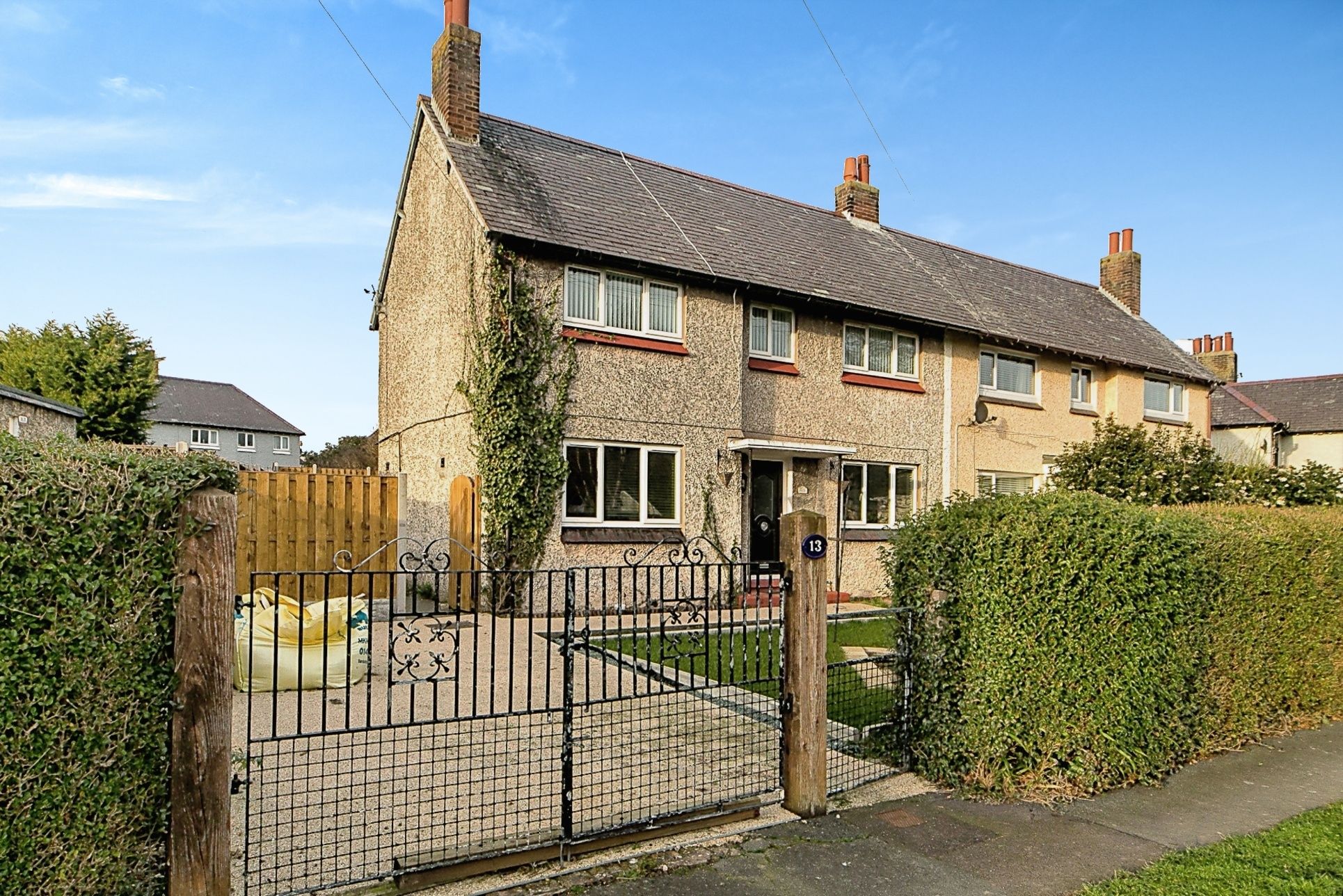 3 bed semidetached house for sale in Maes Derw, Llandudno Junction