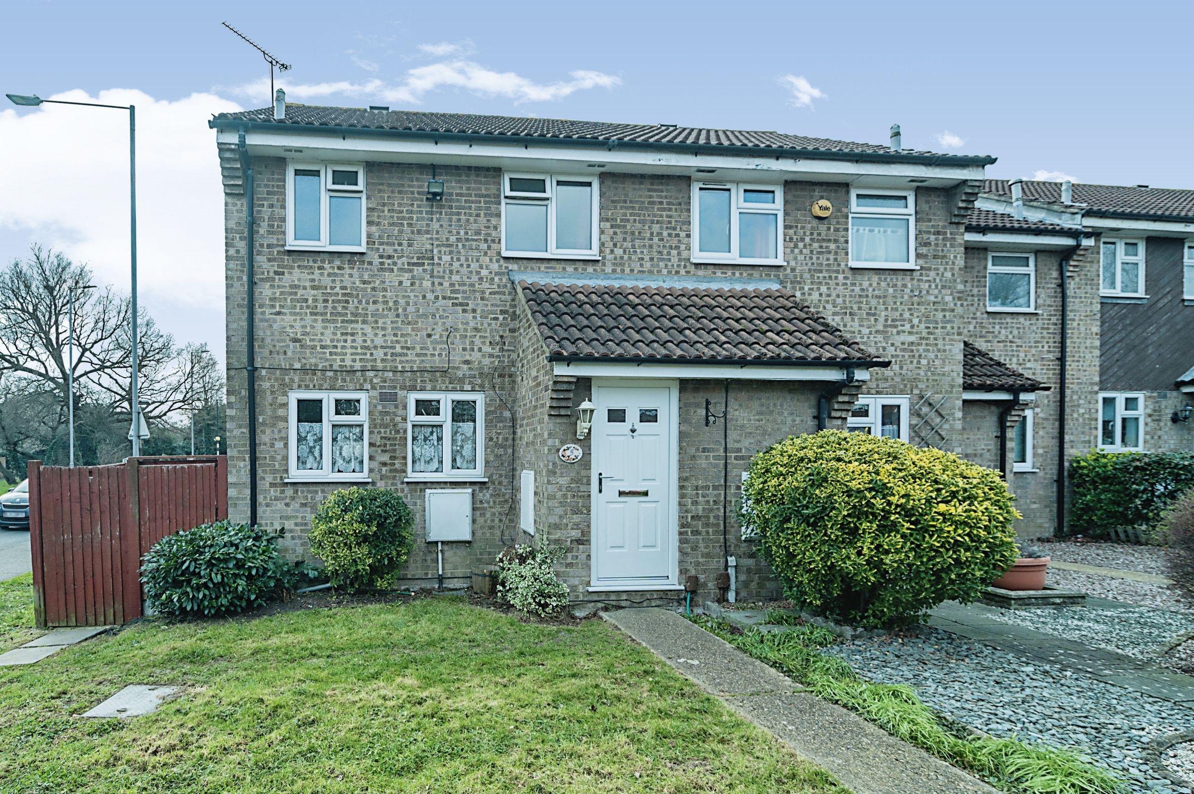 3 bed end terrace house for sale in Timberlog Lane, Basildon, Essex SS14 Zoopla