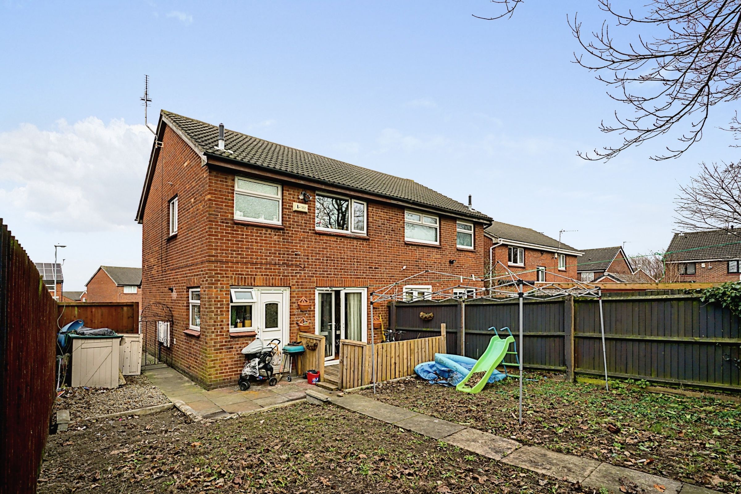 3 bed semidetached house for sale in Grange Fields Way, Leeds LS10