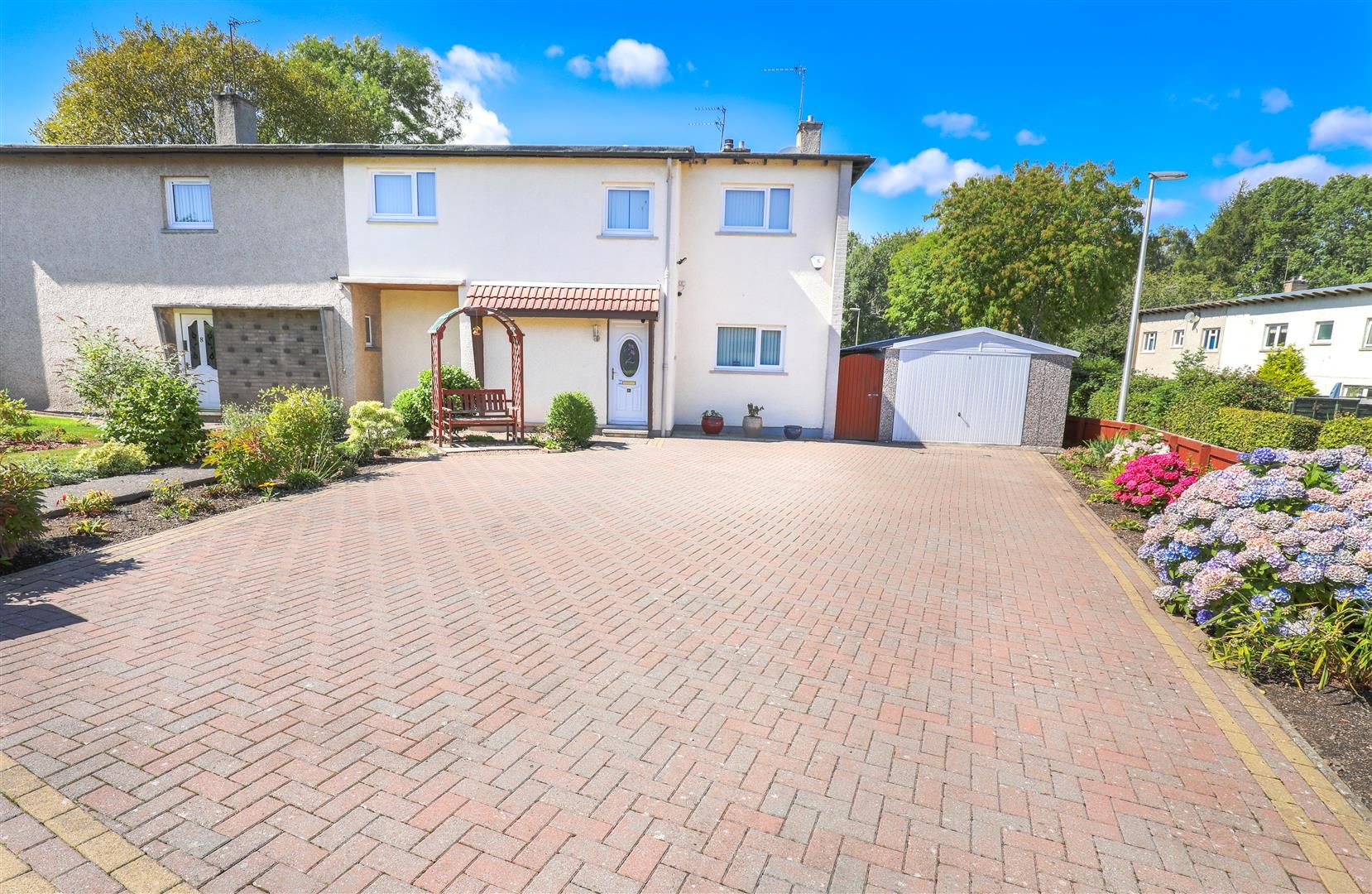 2 bed end terrace house for sale in Hollytree Road, Glenrothes KY7 Zoopla