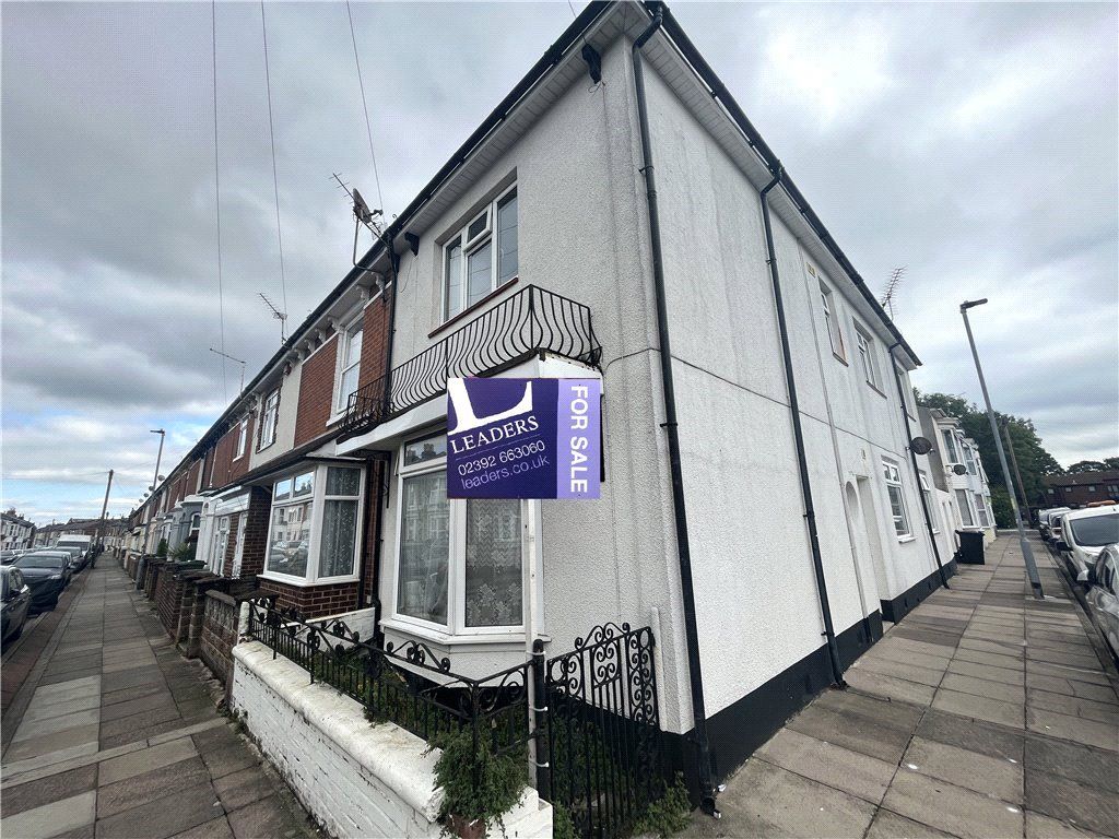 3 bed end terrace house for sale in Shearer Road, Portsmouth, Hampshire