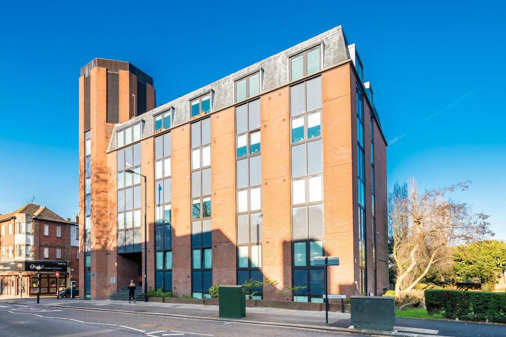 1 bed flat to rent in Hobart Court, 51 The Bourne, London N14 Zoopla