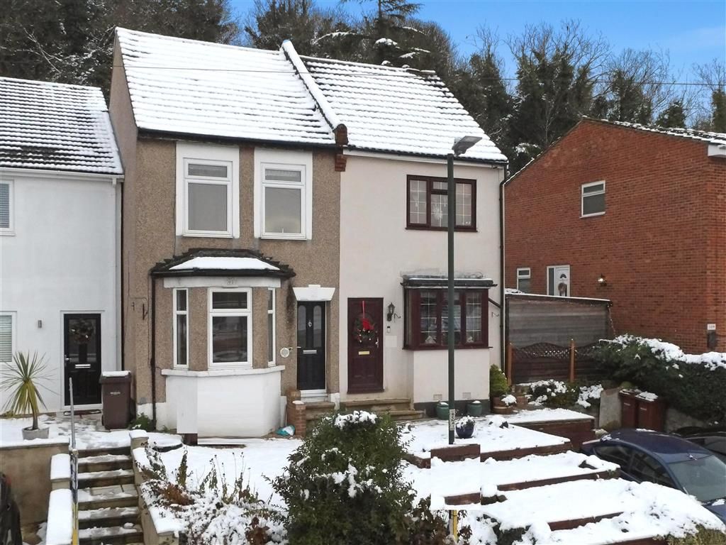 3 bed terraced house for sale in Beacon Road, Chatham, Kent ME5 Zoopla