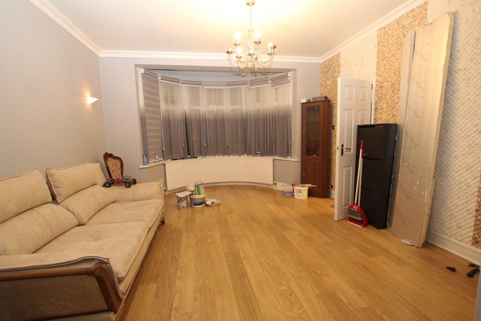 6 bed houseboat to rent in Ridge Avenue, London N21 Zoopla