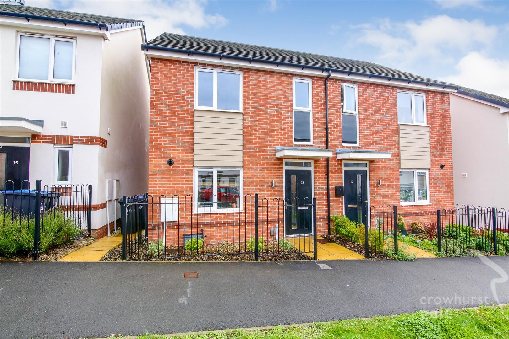 3 bed semidetached house for sale in Baker Street, Rugby CV21 Zoopla