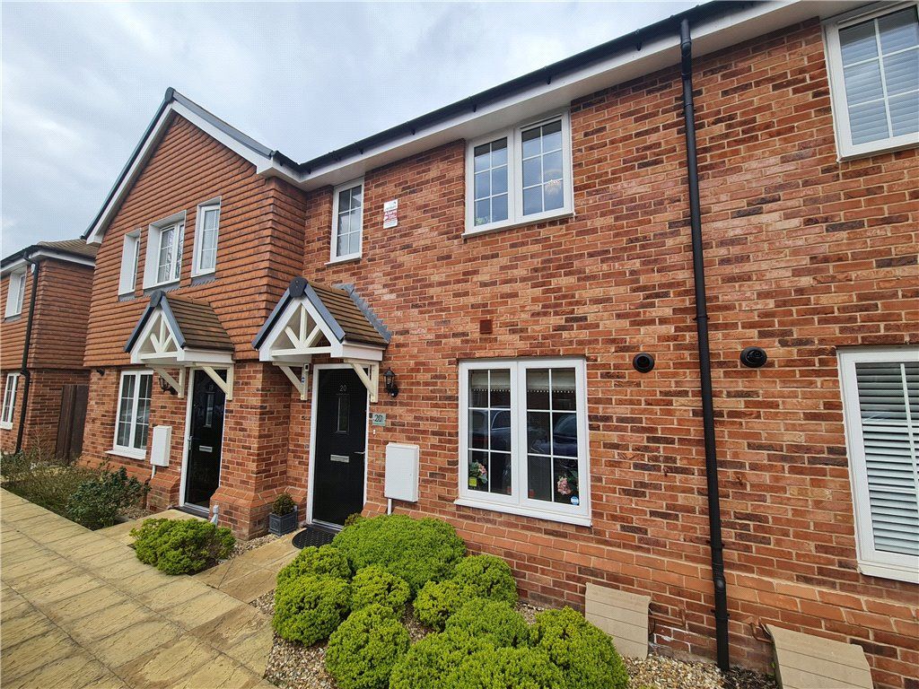 Montague Mews, Farnham, Surrey GU9  