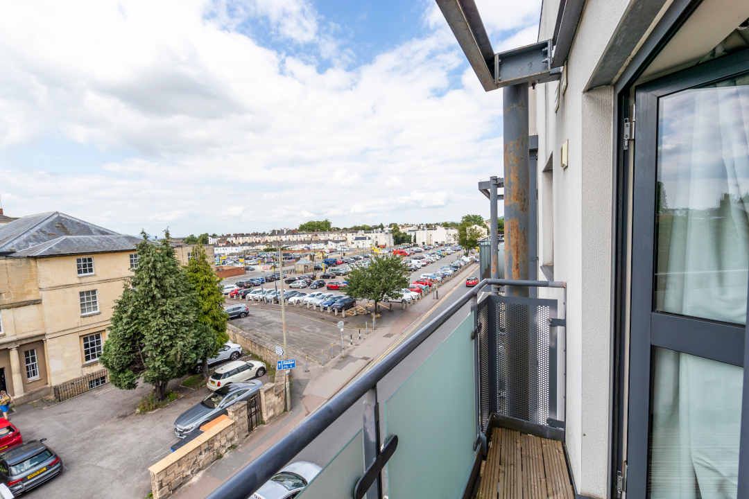 Millenium Plaza, Warwick Place, Cheltenham GL52  