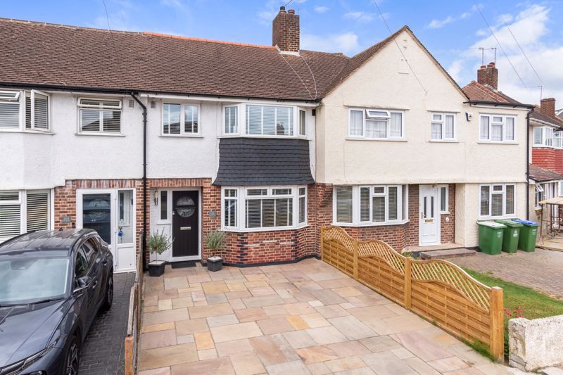 3 bed terraced house for sale in Fen Grove, Sidcup DA15 Zoopla