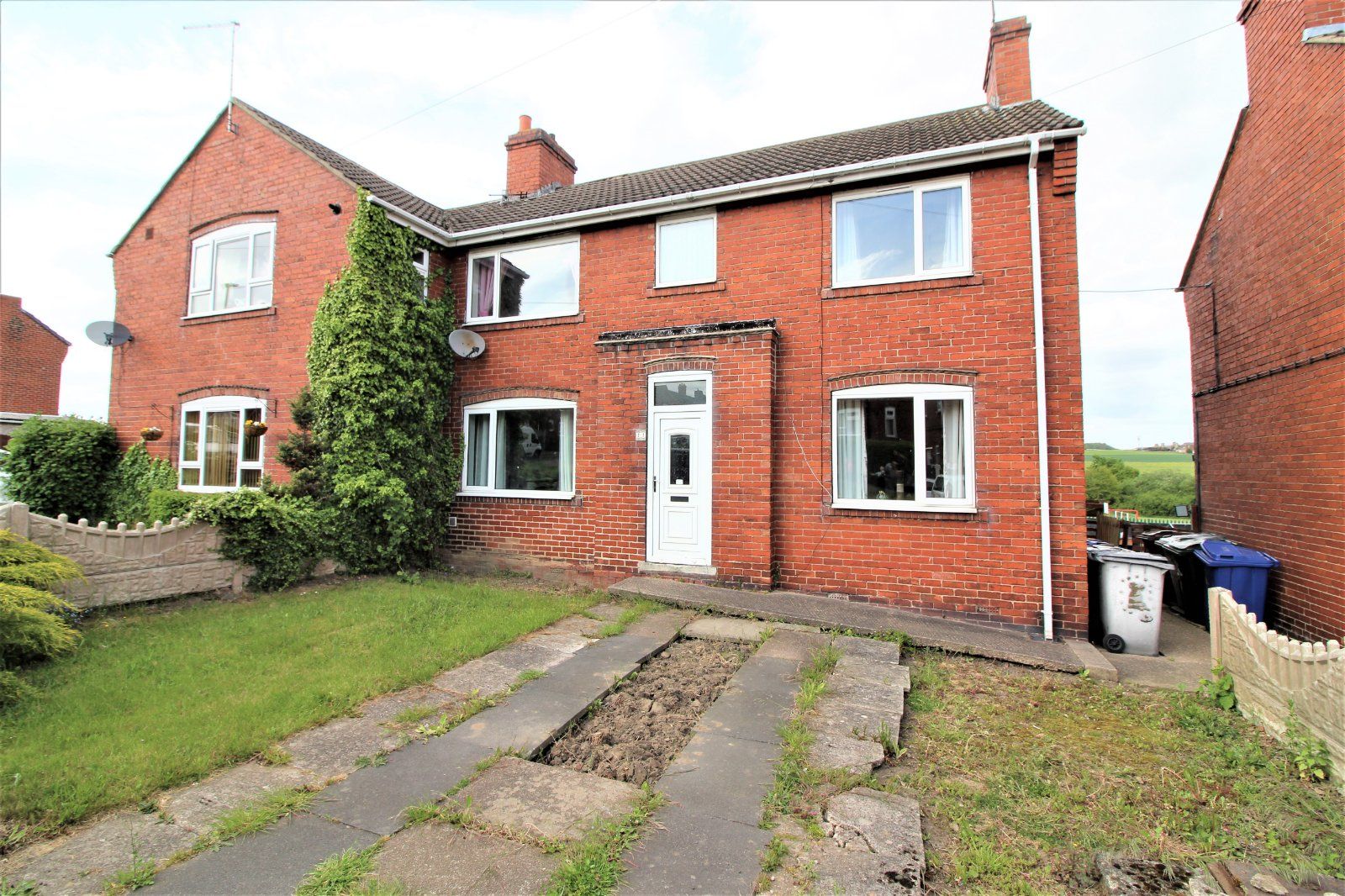 Semidetached house for sale in Pleasant Avenue, Great Houghton