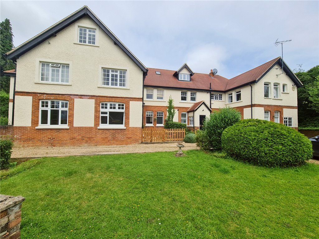 Dempster House, The Crescent, Farnham GU9  